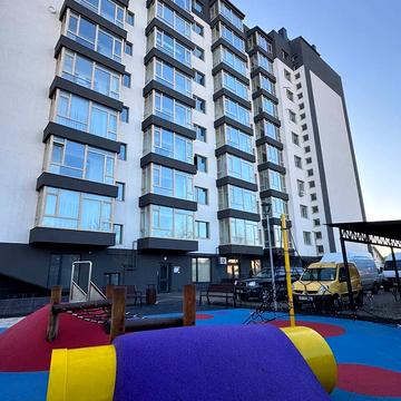 Миру вул., 100-А