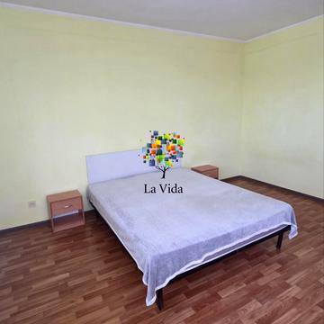 Юрія Литвинського вул. (Російська), 64