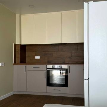 Олега Мудрака вул. (Генерала Наумова), 1-Б