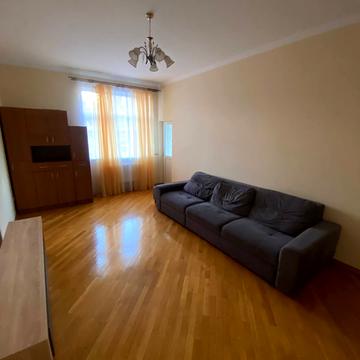 Іллі Мечникова вул., 18