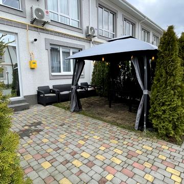 Ясна вул., 12