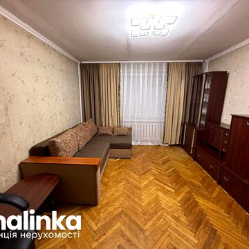 Гетьмана Івана Мазепи вул. (Топольна), 17