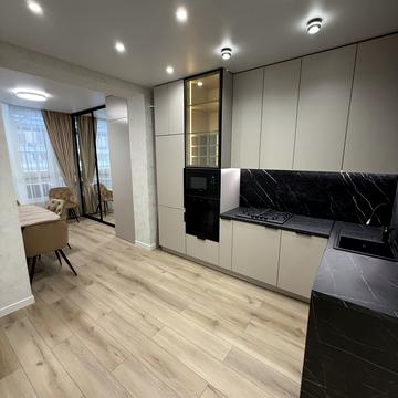 Мартинова просп., (вул. Радісна, 6)