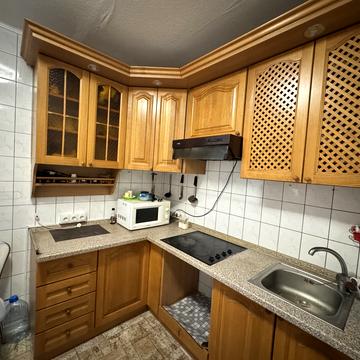 Харківська вул., 1