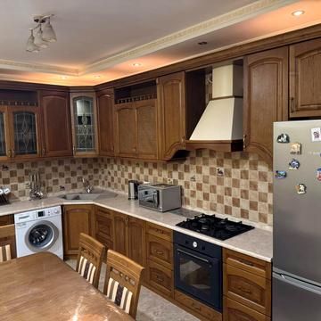 Плугова вул., 10