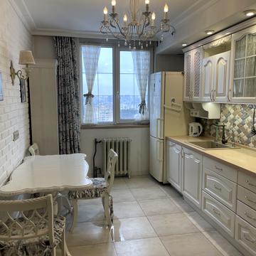 Вадима Гетьмана вул., 1-Б