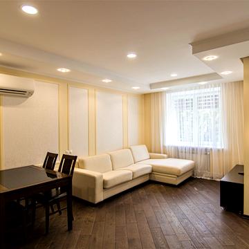 Валерія Лобановського вул., 29