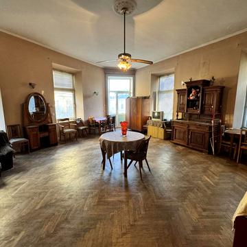 Князя Романа вул. (), 11