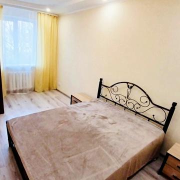 Миколи Василенка вул., 8