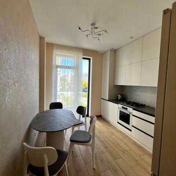 Іллі Мечникова вул., 16-З