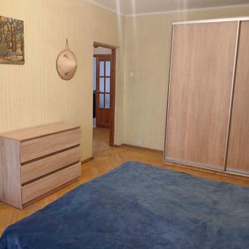 Володимира Івасюка просп. (Героїв Сталінграду), 26