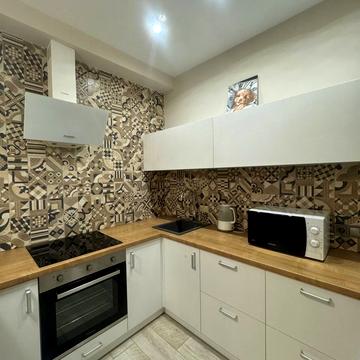 Михайла Максимовича вул. (Онуфрія Трутенка), 24-Б