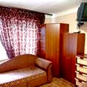 Академіка Доброхотова вул., 28