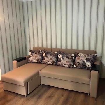 Миколи Василенка вул., 25