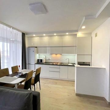 Вячеслава Чорновола просп. (), 16г