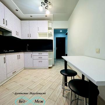 Яблунева вул., 5-Б