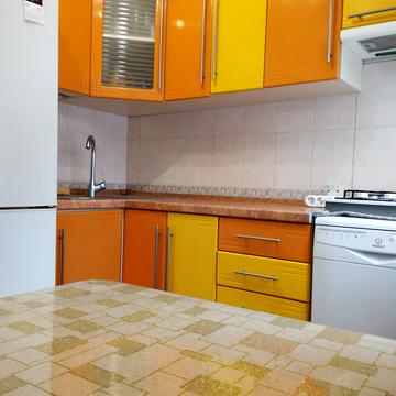 Гетьмана Павла Полуботка вул. (Попудренка), 32