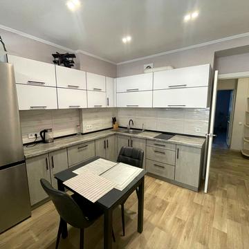 Миколи Різоля вул. (Маршала Судця), 42