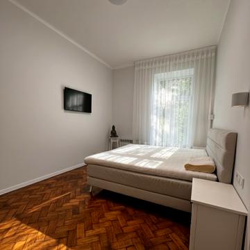 Ольги Кобилянської вул., 16