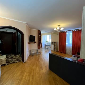 Михайла Грушевського вул. (Котовського), 97