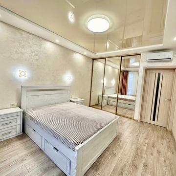 Леоніда Перфецького вул., 6