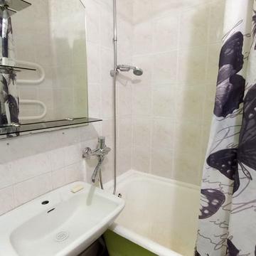 Героїв Дніпра вул., 25