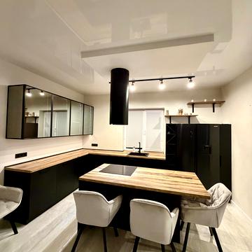 Святищенська вул., 7