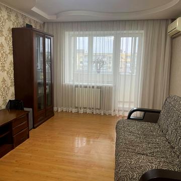 Героїв просп., 40