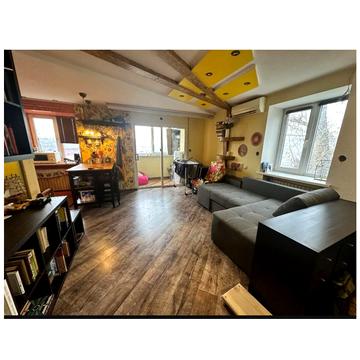 Олександра Поля просп. (Кірова), 64