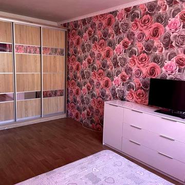 Бориса Гмирі вул., 12-Б