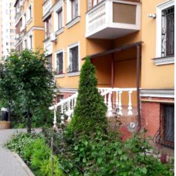 Добровольців вул. (Маршала Говорова), 10г