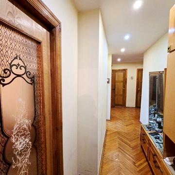 Володимира Вернадського вул., 20