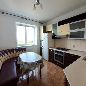 Петра Болбочана вул. (Городовікова), 3/2