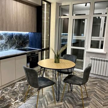 Микільсько-Слобідська вул., 10