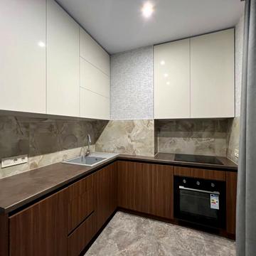 Добровольців пров., 21