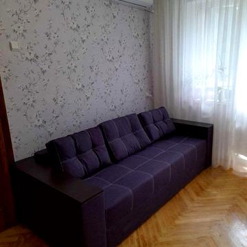 Вацлава Гавела бульв. (Івана Лепсе), 7