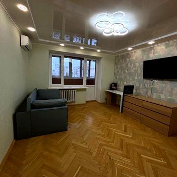 Пантелеймона Куліша вул. (Челябінська), 9-Б