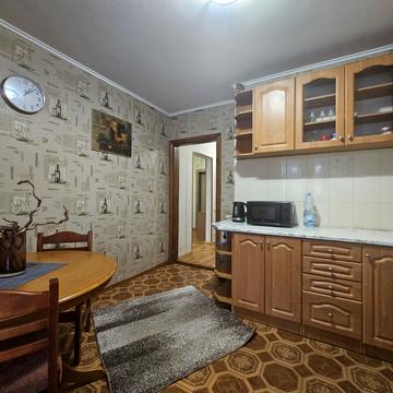 Хорольська вул., 1-А