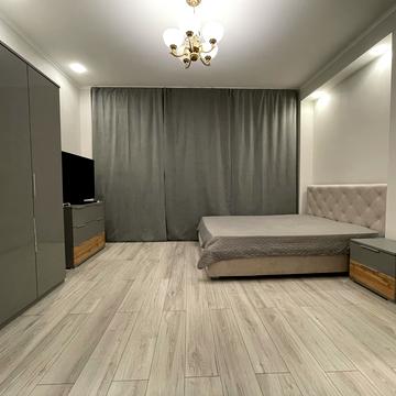 Андрія Верхогляда вул. (Михайла Драгомирова), 5