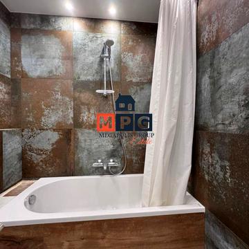 Домобудівельна вул., 13