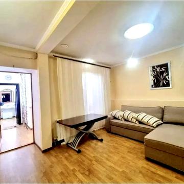 Торгова вул., 42