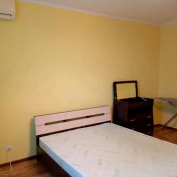 Воскресенська вул., 16-В