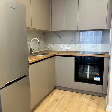 Дніпровська набережна вул., 17-К