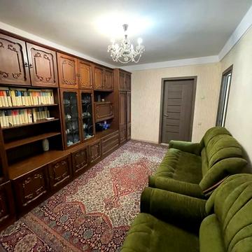 Європейського Союзу просп. (Правди), 80-А