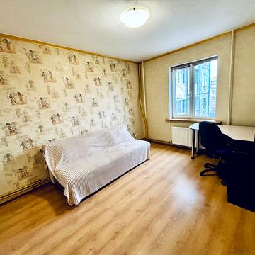 Панаса Мирного вул., 30