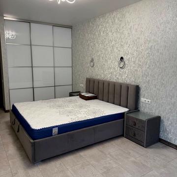 Олександра Олеся вул., 8/17