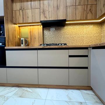 Сонячна Набережна вул. (Маршала Малиновського), 6