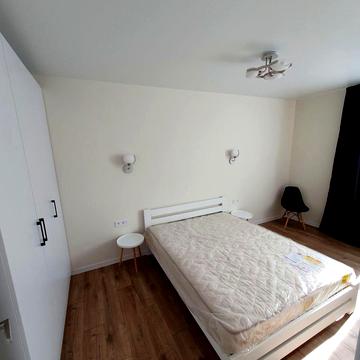 Топольна вул., 4в