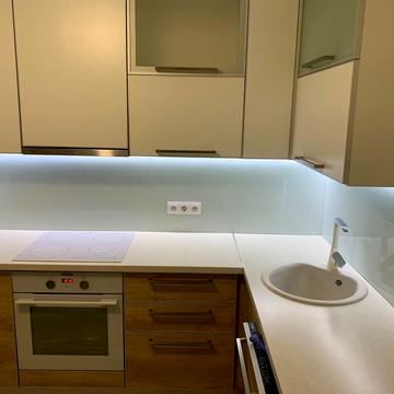 Практична вул., 6