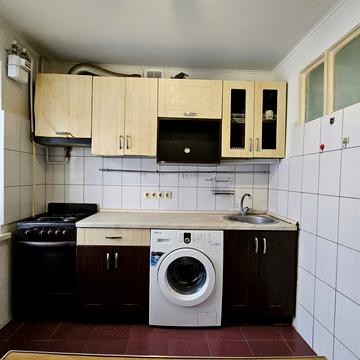 Дорогожицька вул., 18